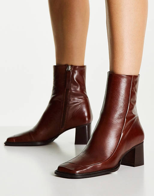 Roberta Premium Leather Square Toe Boots In Brown