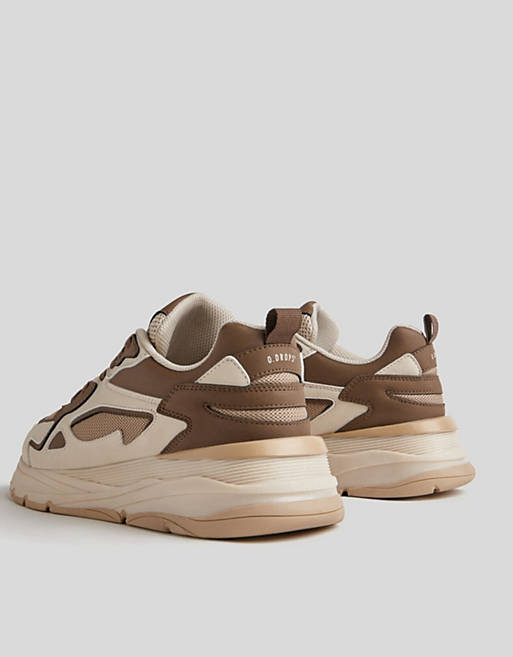 Trainer in Cream and Brown