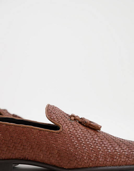 Tassel Loafer in Brown