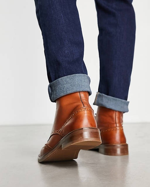 Lace Up Brogue Boots In Brown Leather